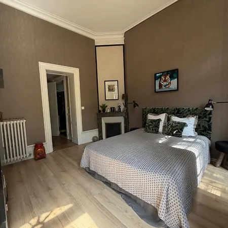 Chateau Des Eyres Ex Chartreuse Des Eyres Bed & Breakfast