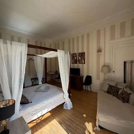 Bed & Breakfast Chateau Des Eyres Ex Chartreuse Des Eyres Podensac