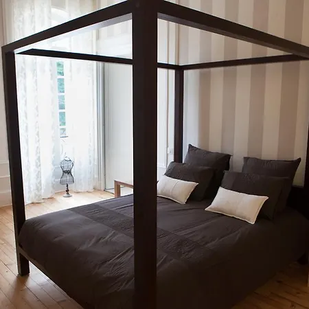 فندق مبيت وإفطار Chateau Des Eyres Ex Chartreuse Des Eyres 3*