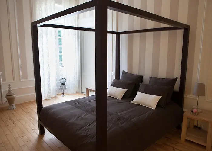 Frühstückspension D'hotes La Chartreuse Des Eyres 3*