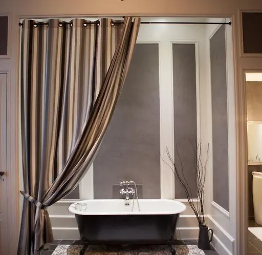 Frühstückspension D'hotes La Chartreuse Des Eyres